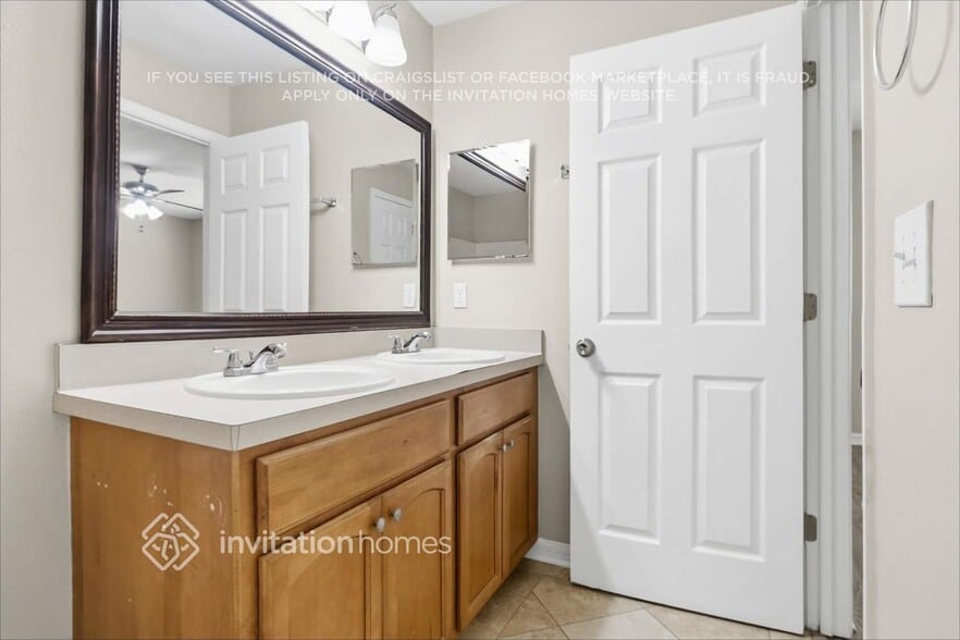 Building Photo - 1327 Aguacate Ct