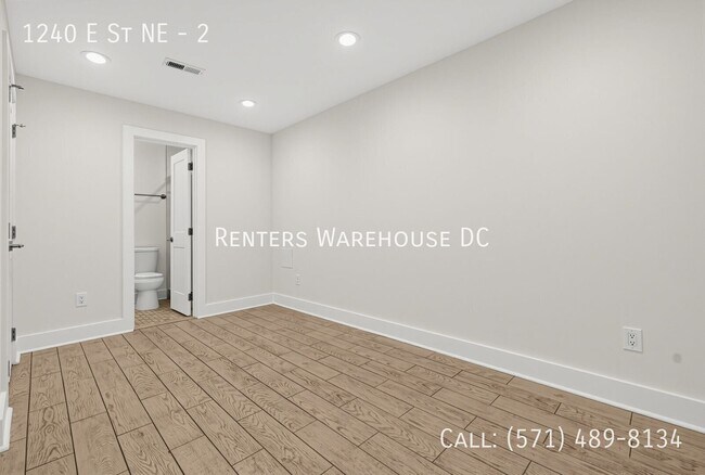 Building Photo - 1240 E St NE