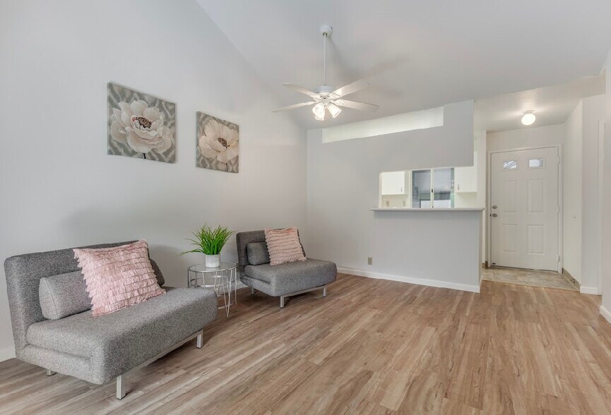 Living room - 95-664 Wikao St