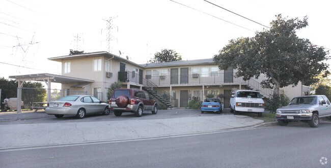 Primary Photo - 5930-5944 Riverton Ave