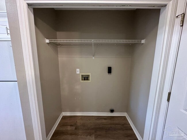 Building Photo - 3621 Pebble Ln