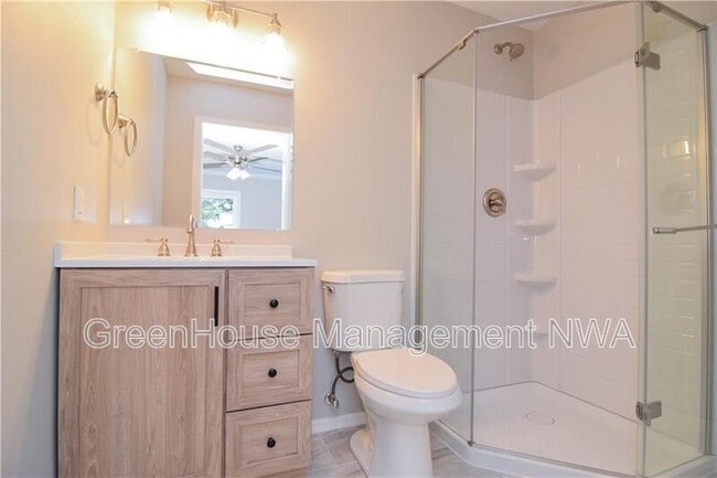 Building Photo - 117 E Veterans Pkwy