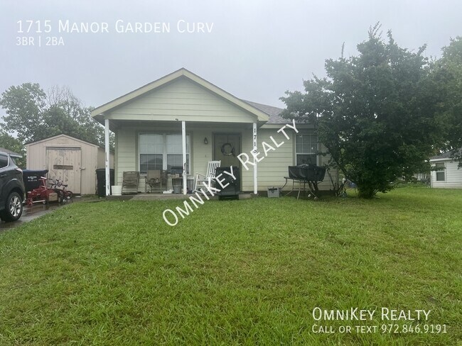 Building Photo - 1715 Manor Garden Curve