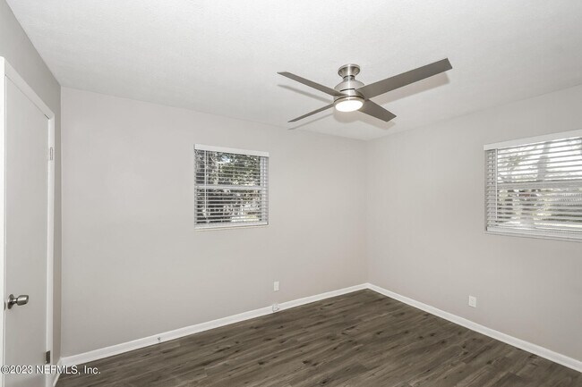 Building Photo - 8516 Bermuda Rd