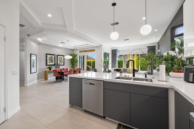 Building Photo - 44718 Alexandria Vale