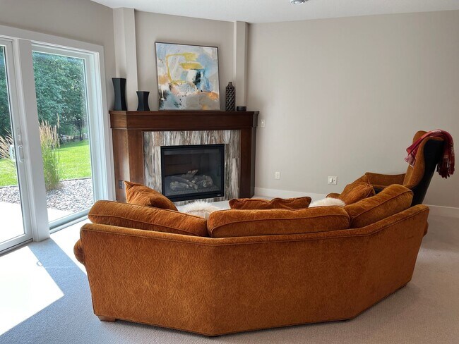 Building Photo - Rochester's Finest Guest Home