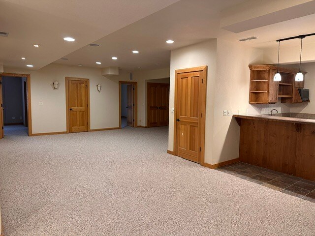 Building Photo - 2851 Des Moines Dr