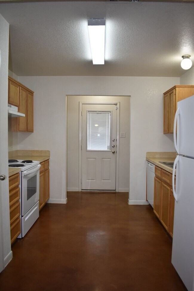 Building Photo - 316 Elbert Ln