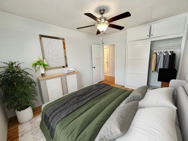 Building Photo - 8755 Reading Ave