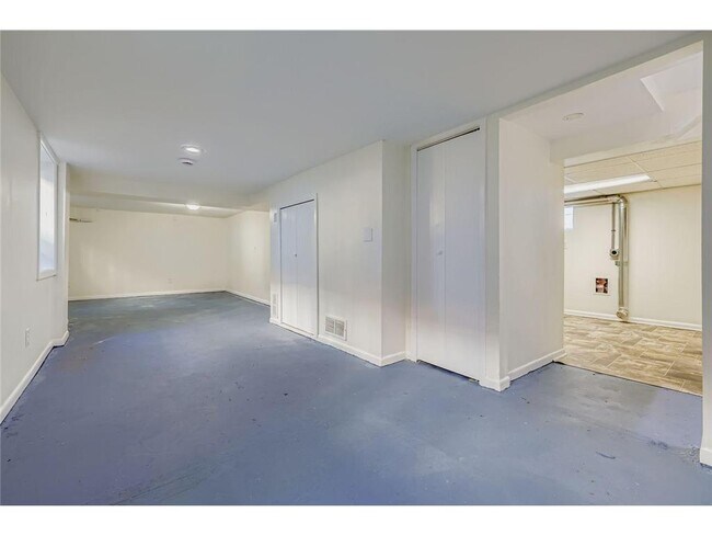 Building Photo - 1683 Minnehaha Ave E