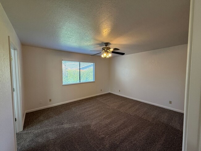 Building Photo - Single story home located in the Stonewood neighborhood!