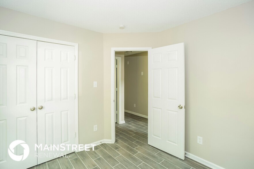 Building Photo - 5900 Brick Landing Dr