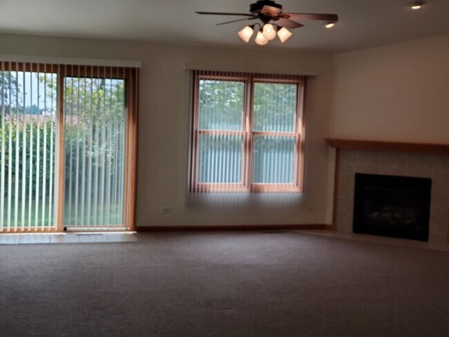 Building Photo - 332 Cassidy Ct