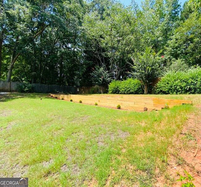 Building Photo - 33 Tall Timbers Cir