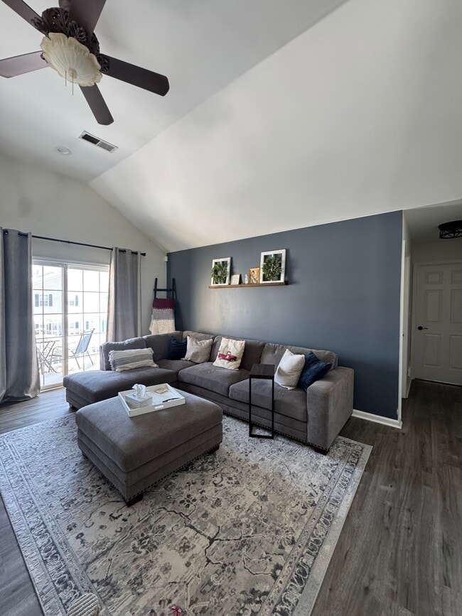 Building Photo - 80 Williamson Ct