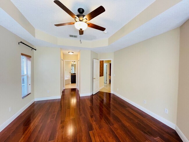 Building Photo - Available now! Charming 4-bedroom, 2.5-bathroom pet friendly home!!