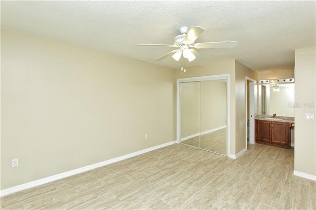 Building Photo - 8829 Grand Palms Cir