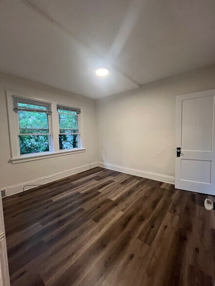 Building Photo - 3265 E Overlook Rd