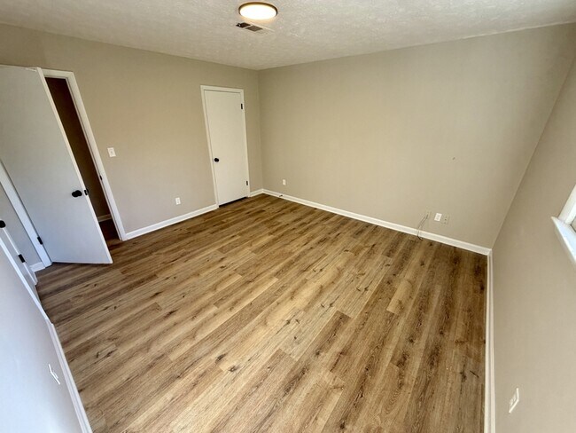 Building Photo - 80 Glenn Burnie Dr