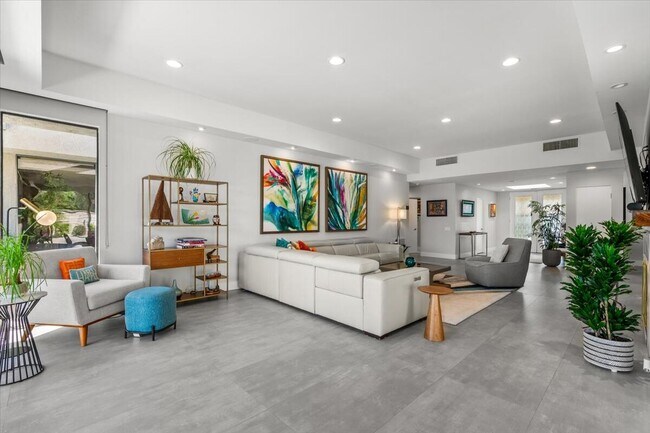 Building Photo - 59 Cornell Dr