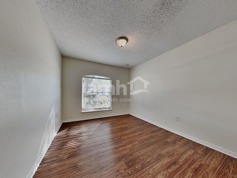 Building Photo - 30303 Pongo Way