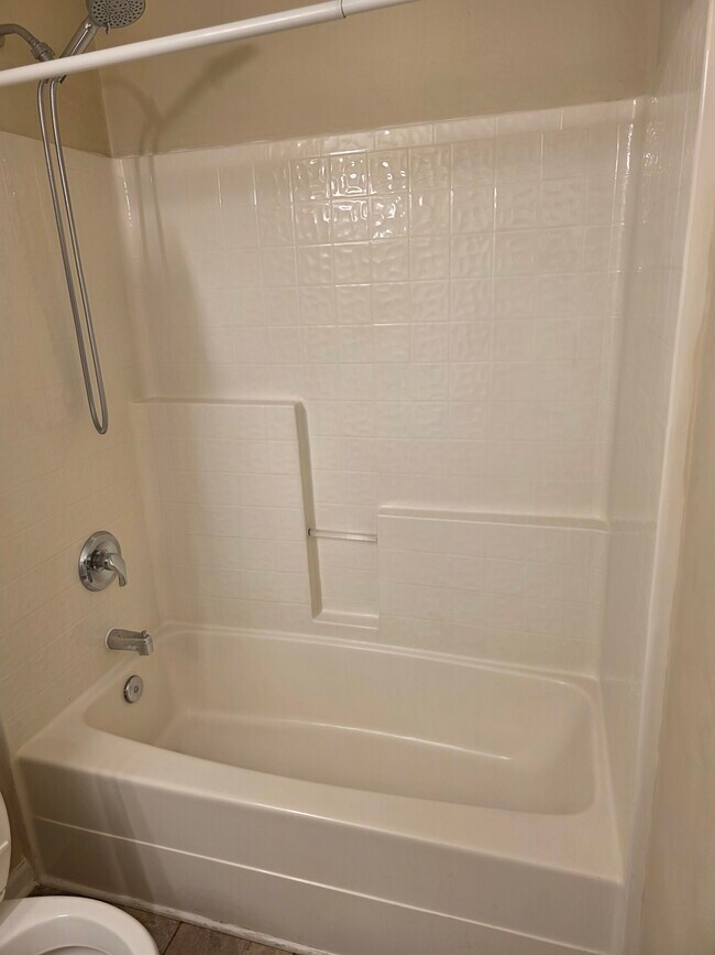 Building Photo - 3004 Knottsberry Way