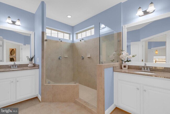 Building Photo - 42706 Chisholm Dr