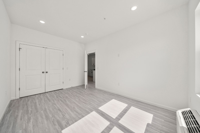 Building Photo - 51 E Main St