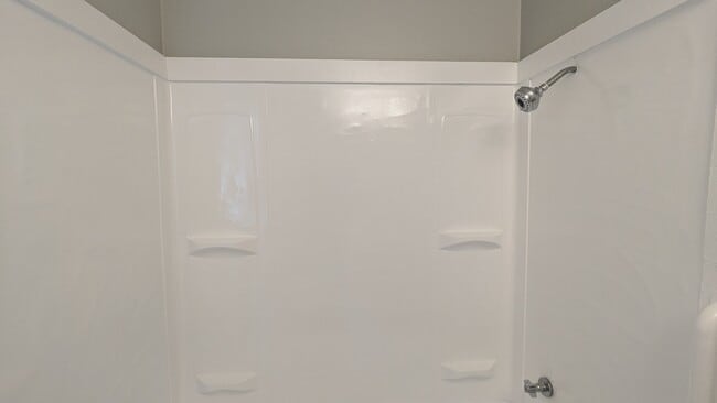 Building Photo - 2417 S Kennedy Ave