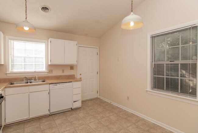 Building Photo - 4107 Kenan Ct