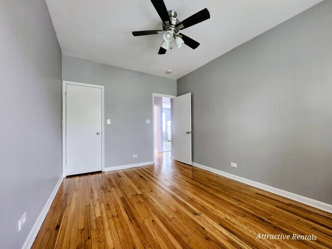 Building Photo - 1465 E 68th St