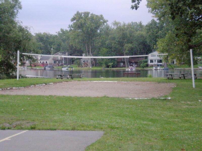 Building Photo - 3799 Fieldview Ave