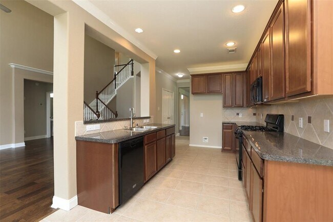 Building Photo - 9603 Red Rugosa Dr