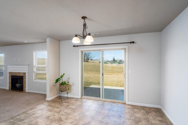 Building Photo - 5803 Abercorn Dr
