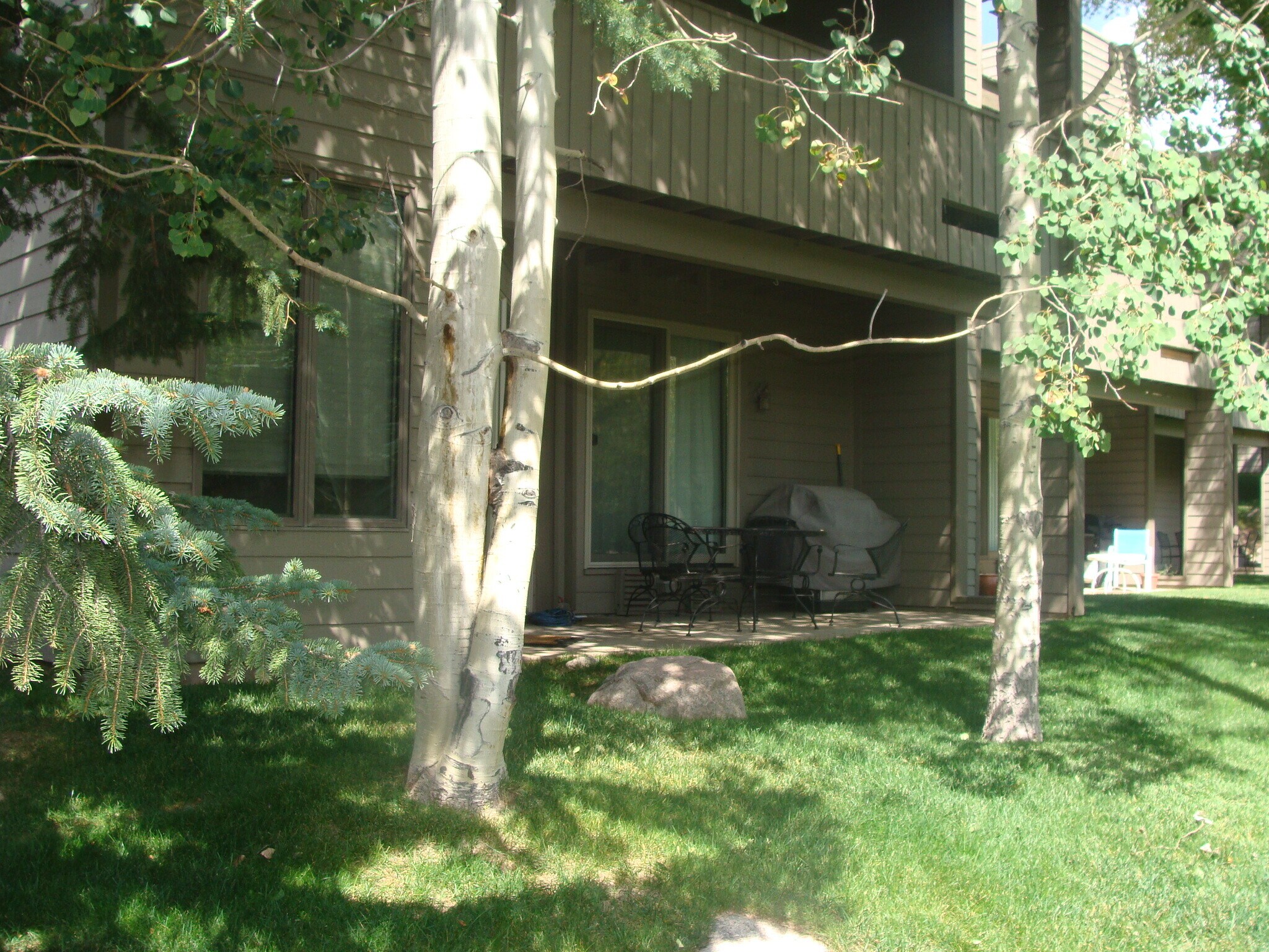 Building Photo - 945 Red Sandstone Rd