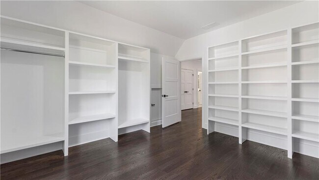 Building Photo - 208 Indian Hills Trail