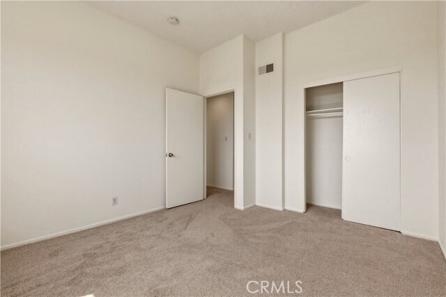 Building Photo - 17312 Chatsworth St