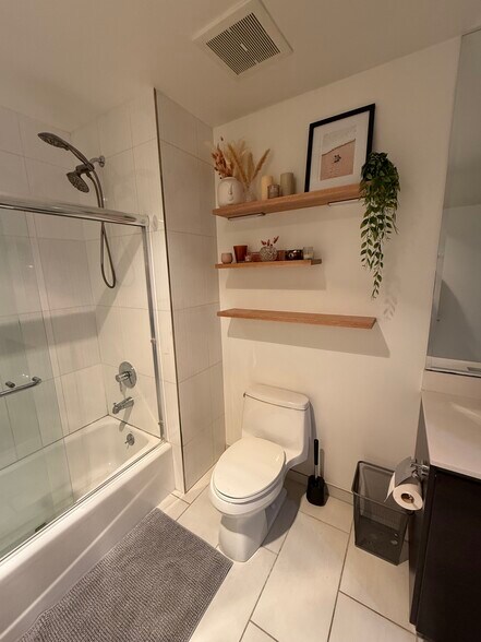 Building Photo - 1700 Sawtelle Blvd