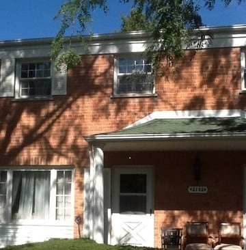 Building Photo - 2132 Rugen Rd