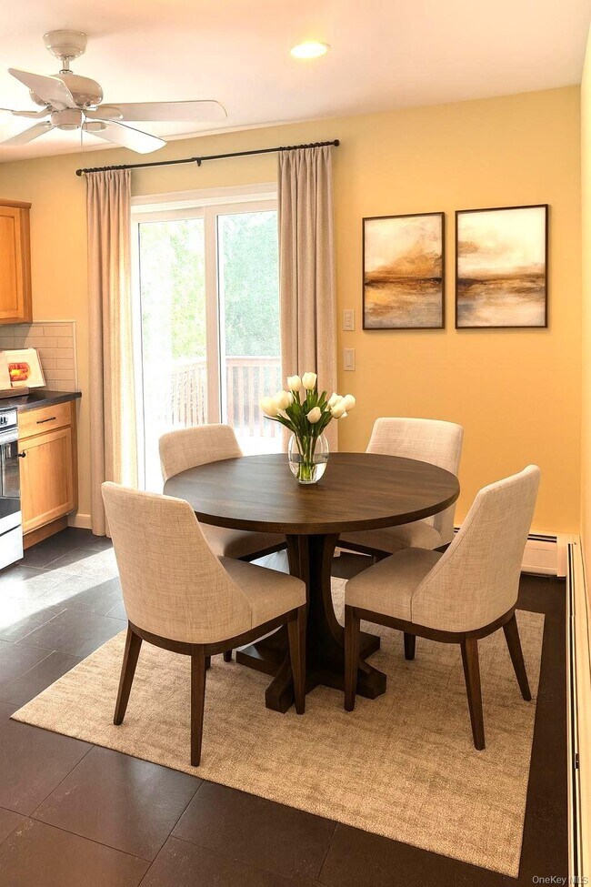 Building Photo - 95 Holland St