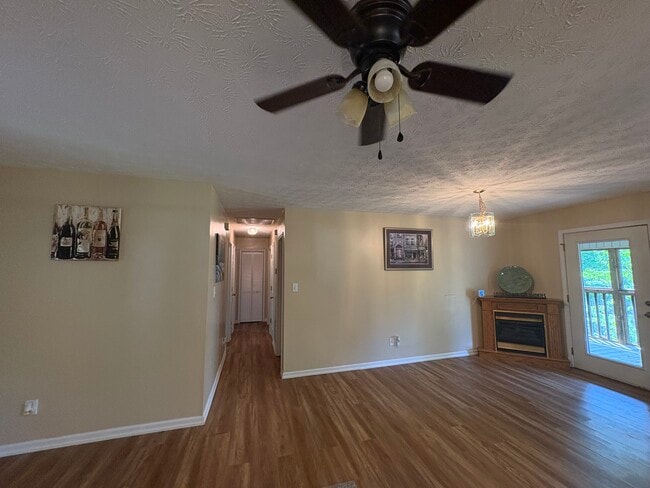 Building Photo - 816 W Gold Dust Dr
