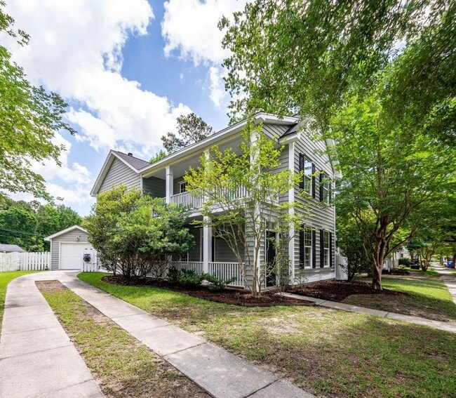 Building Photo - 1418 Whispering Oaks Trl