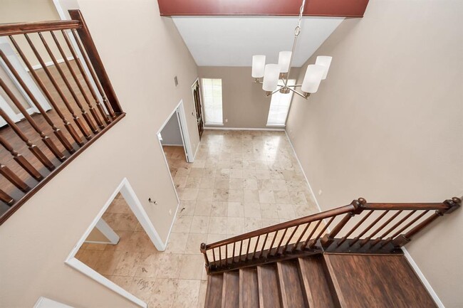 Building Photo - 3009 Beecave Dr