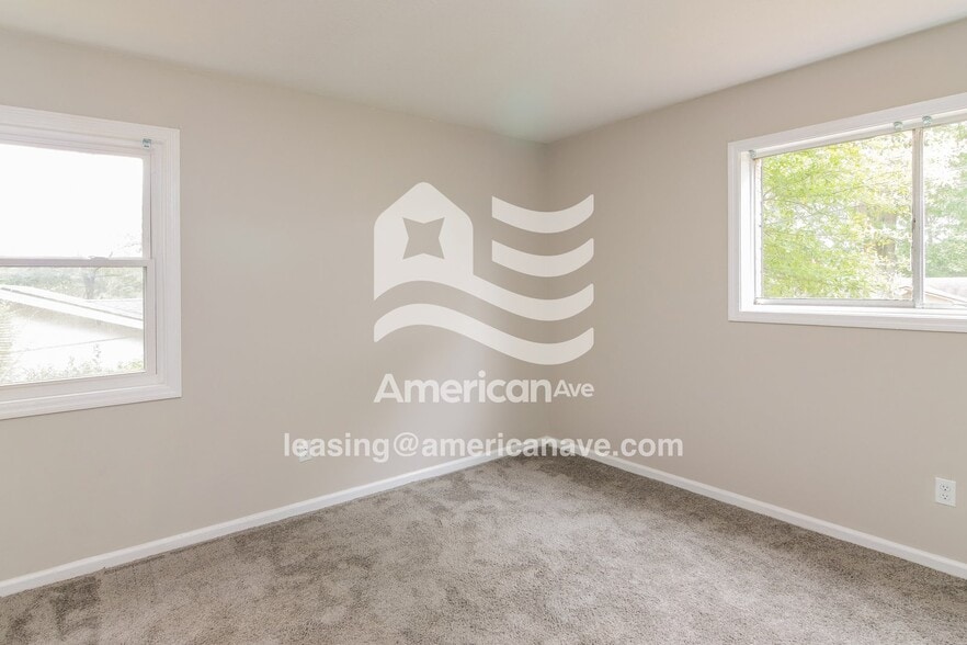 Building Photo - 453 Camden Dr