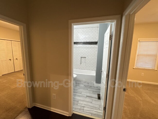 Building Photo - 1125 N. Second St.