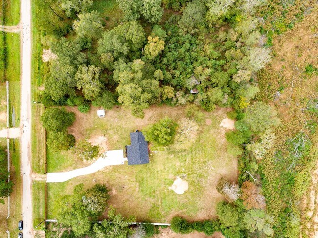 Building Photo - 2036 County Rd 3434N