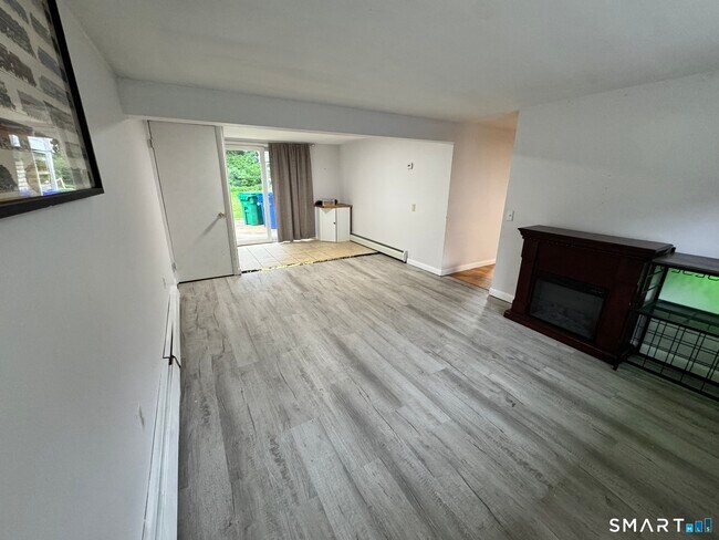Building Photo - 9 Fulmore Dr