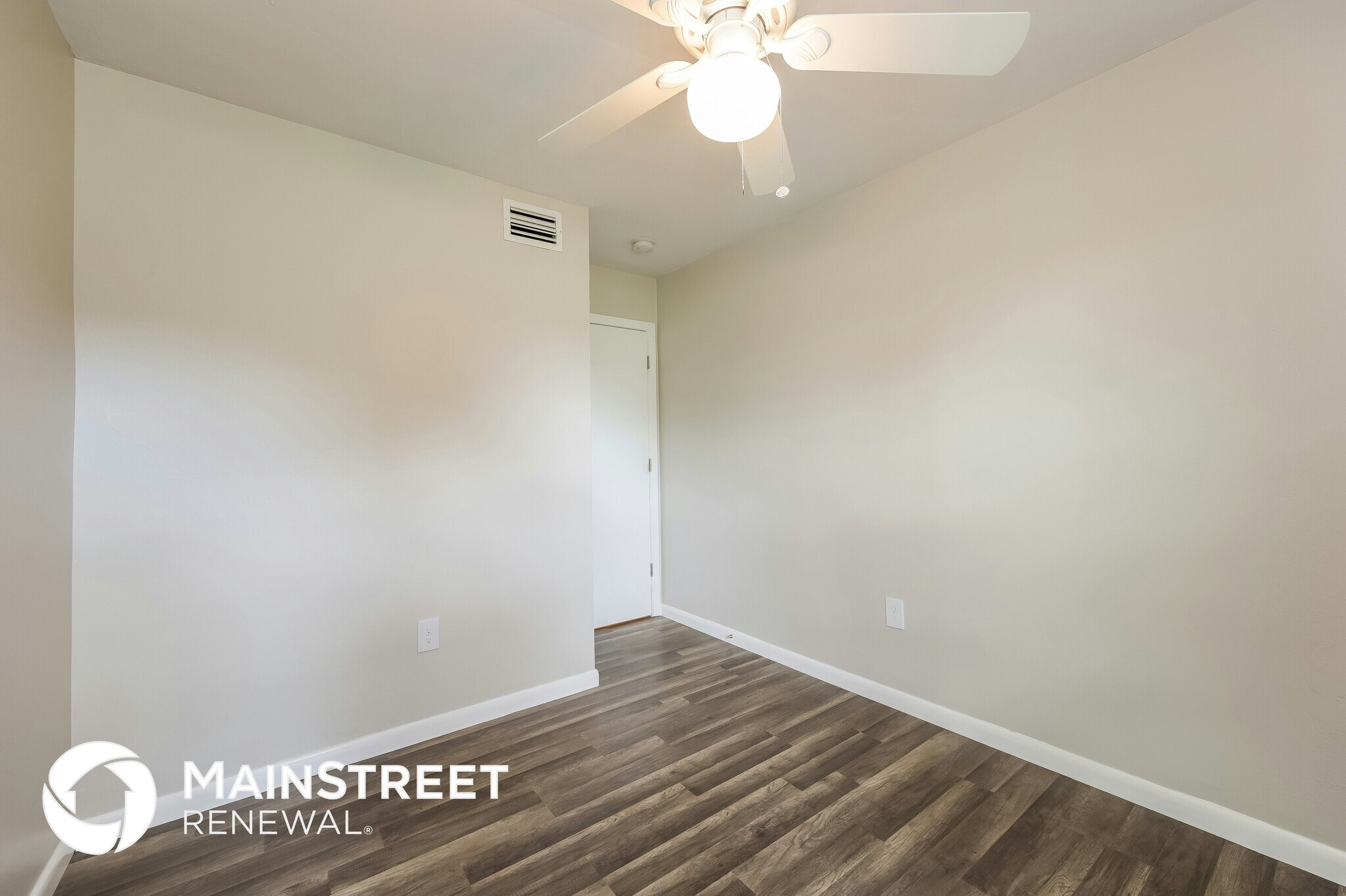 Building Photo - 17144 Phlox Dr