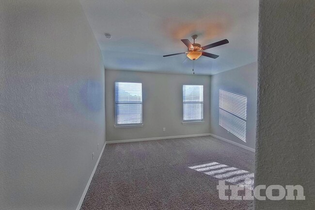 Building Photo - 1348 Renoir Dr