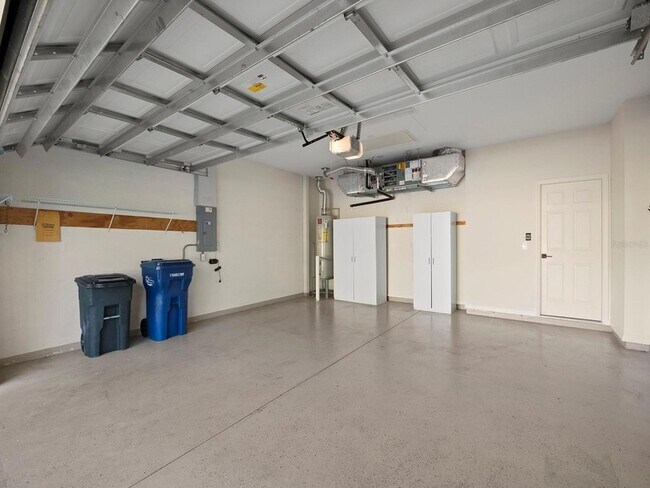 Building Photo - 6127 Aviary Ct